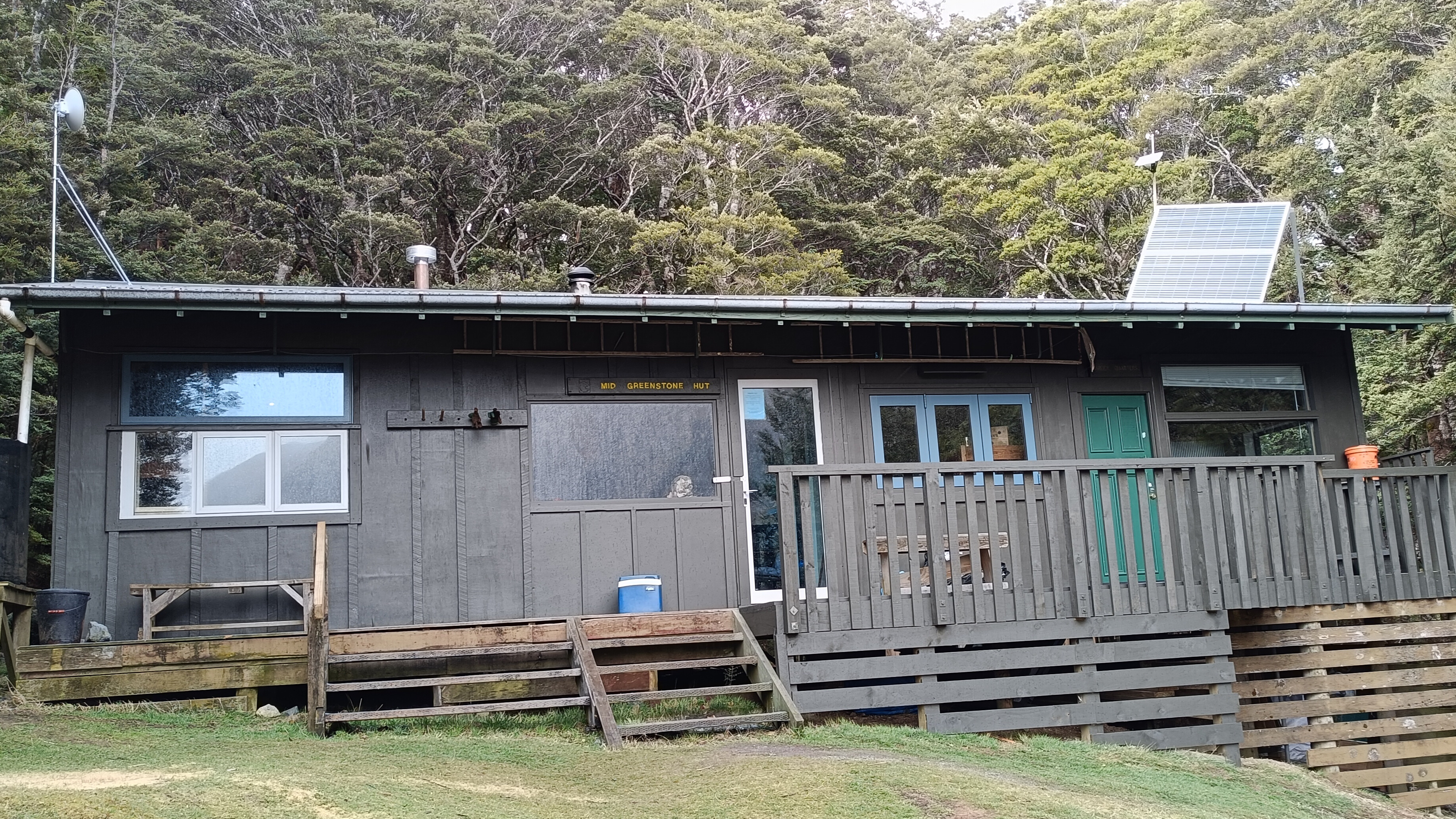 7.NZDA%20Mid%20Greenstone%20Hut%20